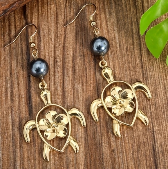 Island Fashion Jewelry - Gold Turtle Earrings with Black Pearls